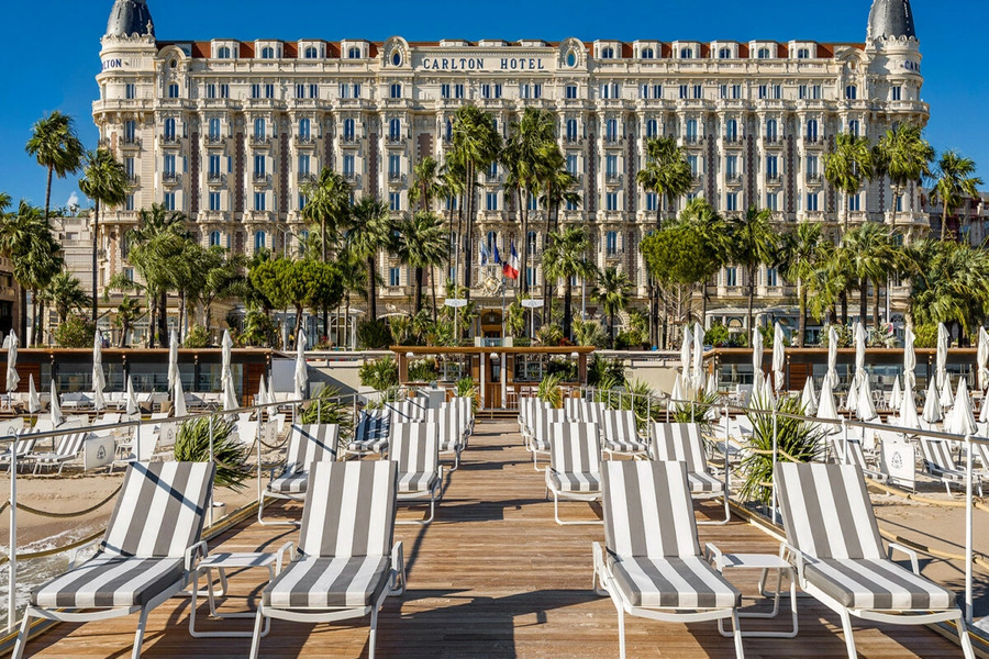 Hôtel Le Carlton : location de bus (rental coach) 1 Carlton, Cannes