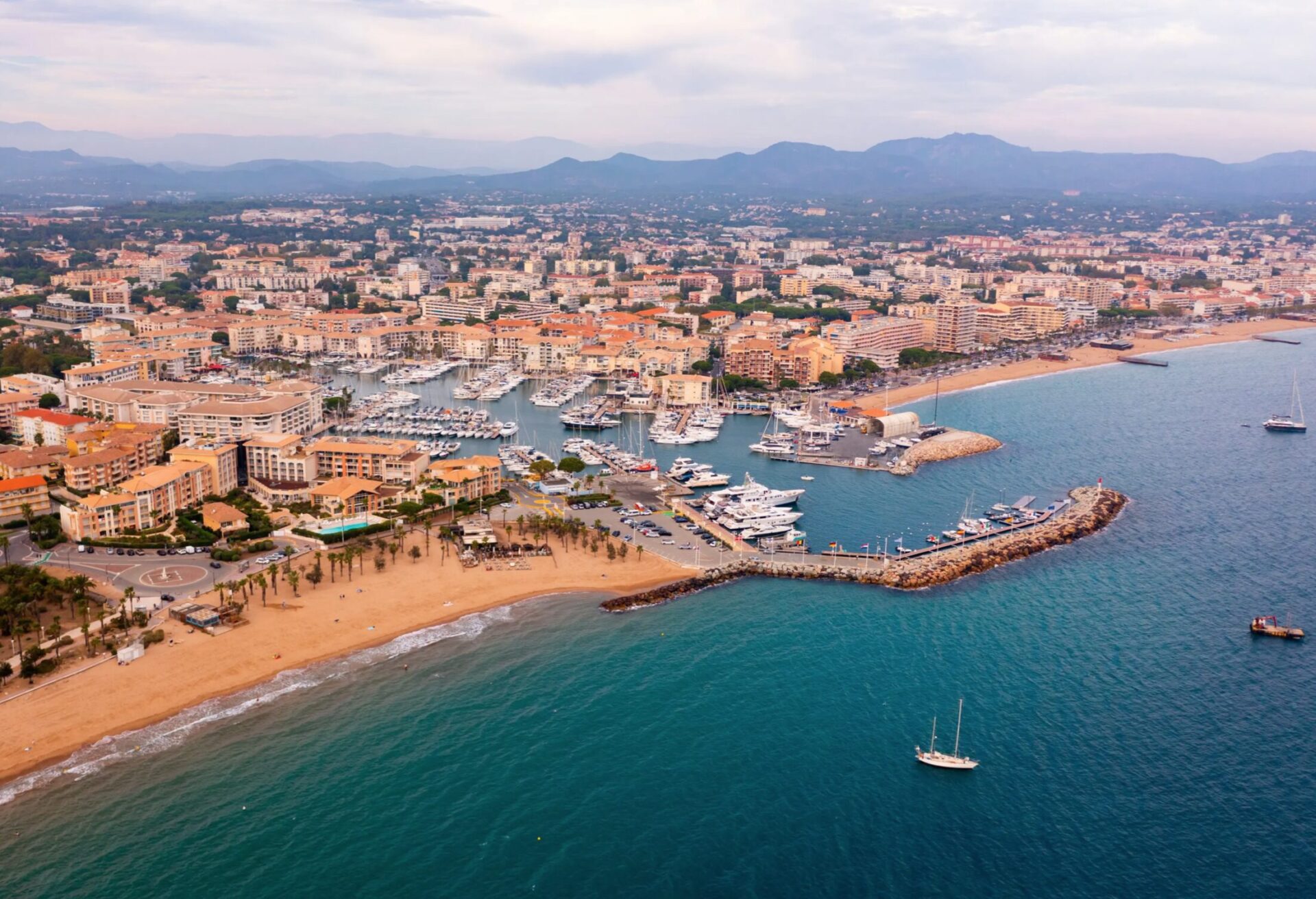 Location de bus à Fréjus