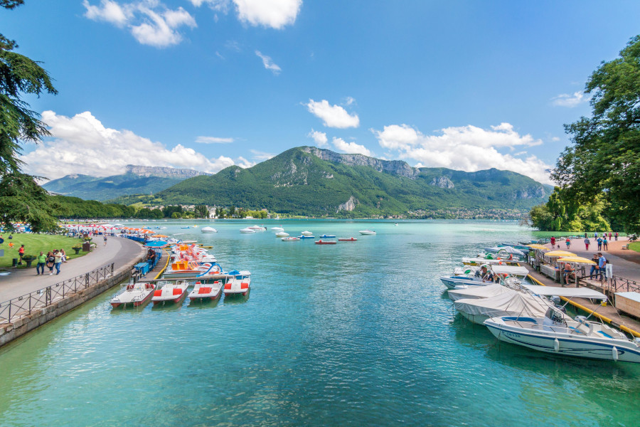10 ideas for destinations accessible by bus in groups in France 9 Annecy