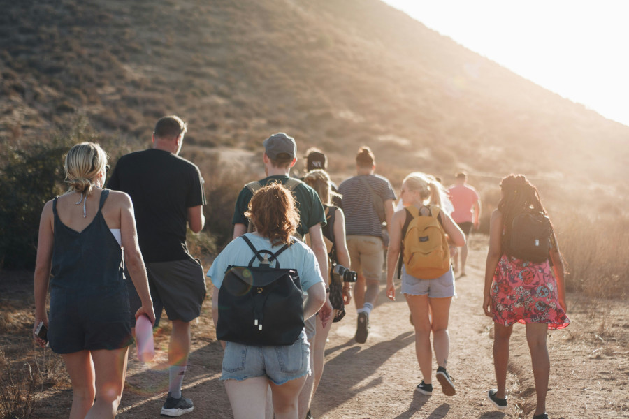 7 Mistakes to Avoid When Planning a Group Trip (and How to Fix Them) 3 group activity