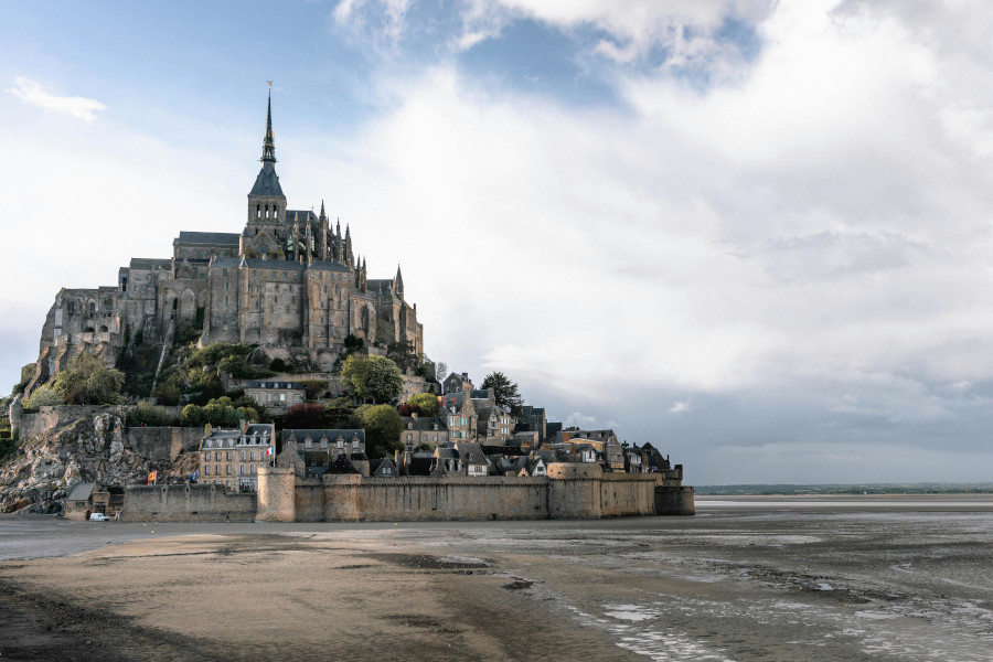 10 ideas for destinations accessible by bus in groups in France 1 Mont Saint Michel