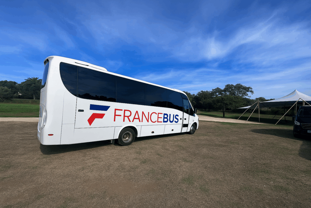 Our fleet for your group transportation Nice : minivans, minibuses, coach 1 Coach location