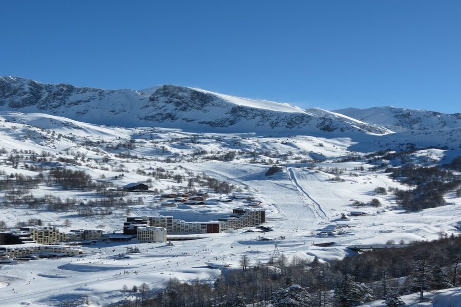 Top 7 des destinations hivernales : idées d'excursions dans la région PACA 3 iSOLA 2000 1