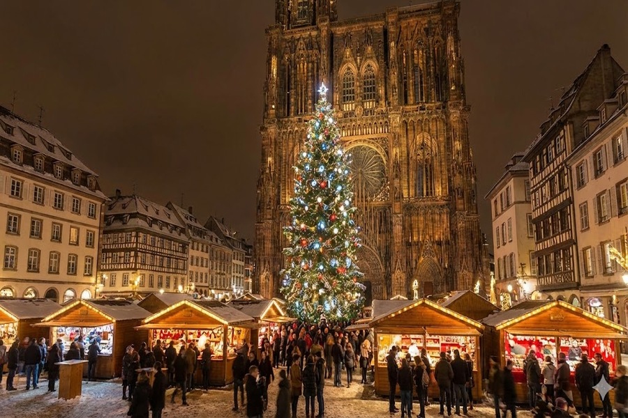Les 6 plus beaux marchés de Noël à travers La France 1 Marché de Noël de Strasbourg