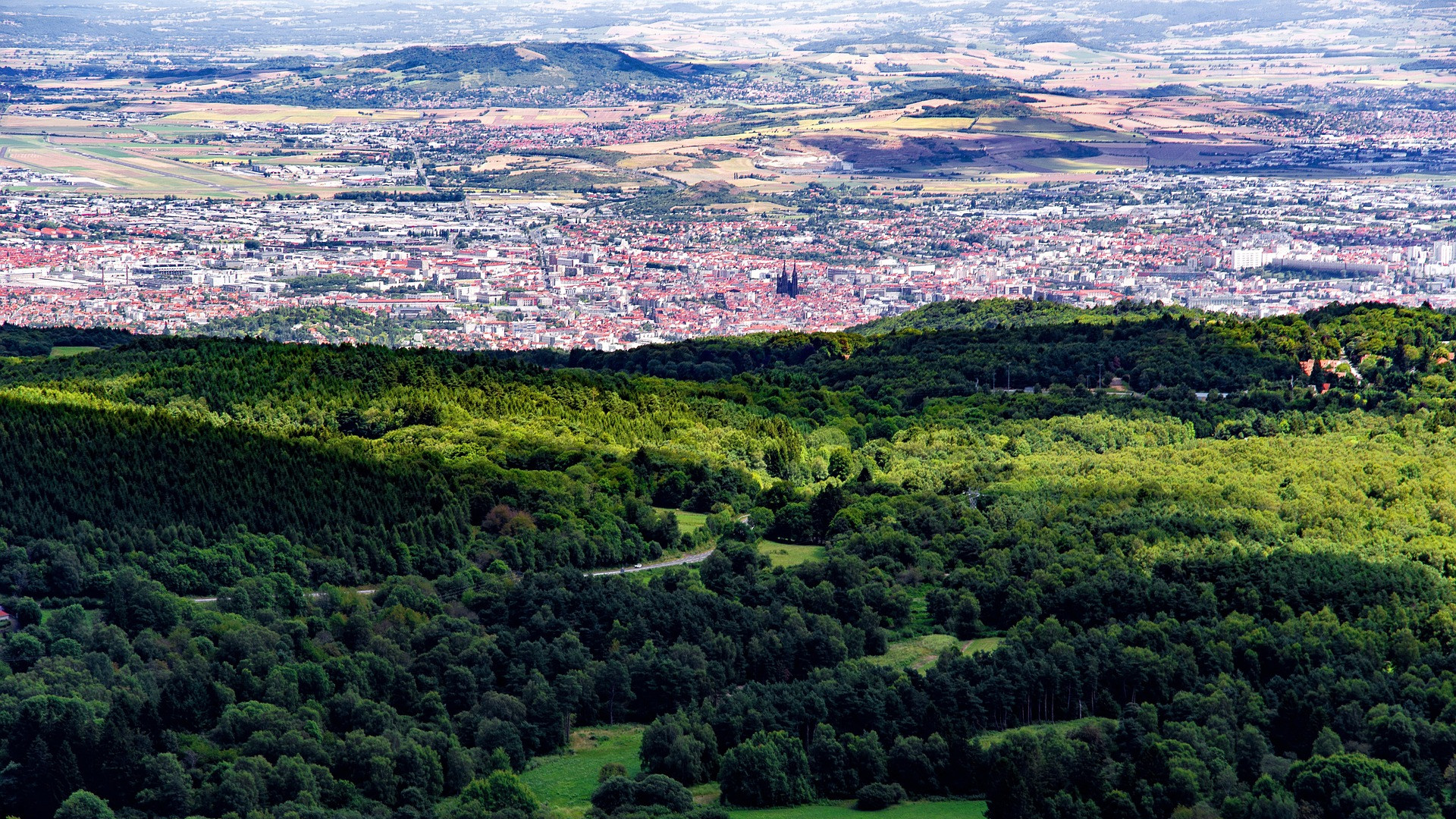 Clermont-Ferrand panorama