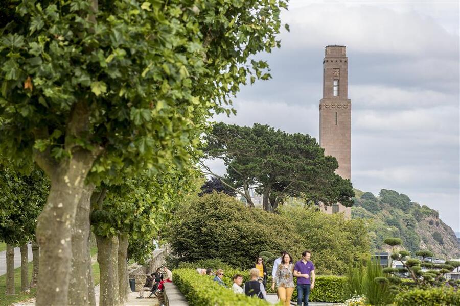 Cap sur le Ponant : Le Top 15 des lieux à ne pas manquer à Brest 7 Crédit : Le Cour Dajot, Brest