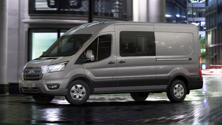 19-seater minibus 7 Ford Transit L4H3