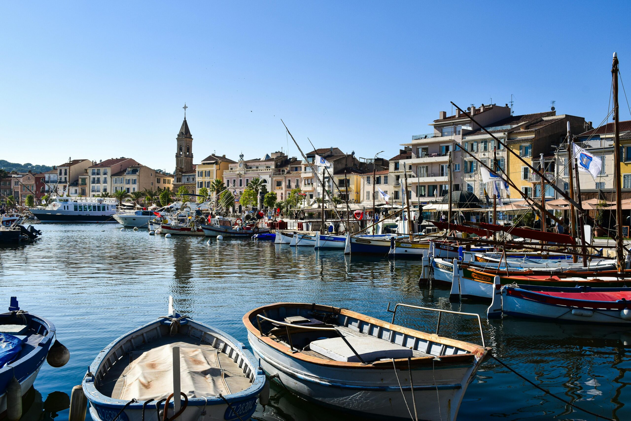 Port of Saint Tropez scaled