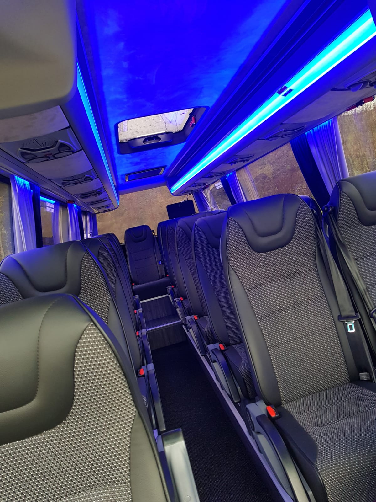 19-seater minibus 4 Mercedes 20-seater VIP interior 1