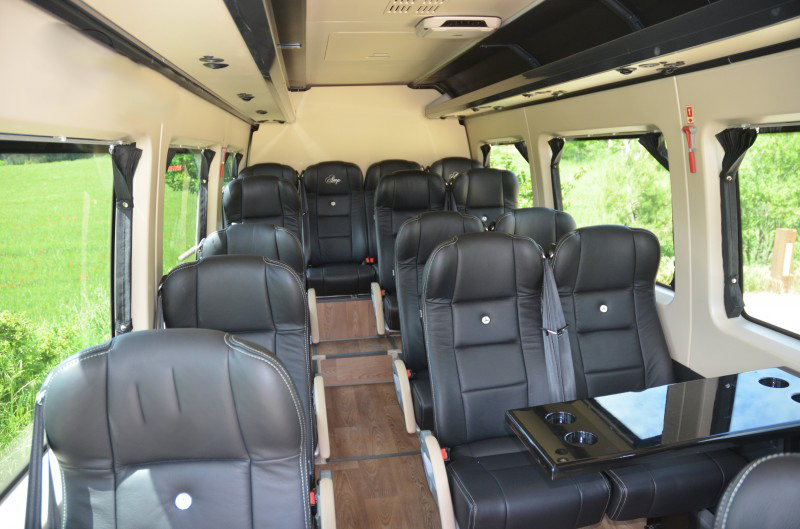 19-seater minibus 3 Mercedes Benz Sprinter interior Business